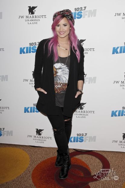  - Demi Lovato la KIIS 102 7ALT 98 7 FM PRE GRAMMY PARTY