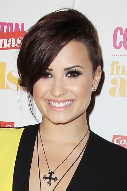 Demi_Lovato_61-15 - Demi Lovato la COSMOPOLITAN FUN FEARLESS LATINA AWARDS IN NEW YORK CITY