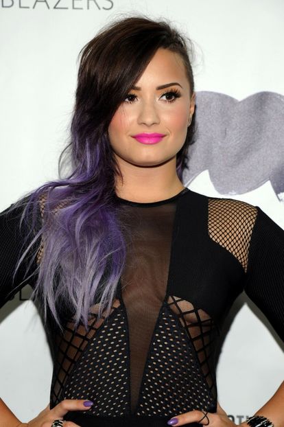 lovato_28329-1 - Demi Lovato la LOGO TVS TRAILBLAZERS EVENT IN NYC