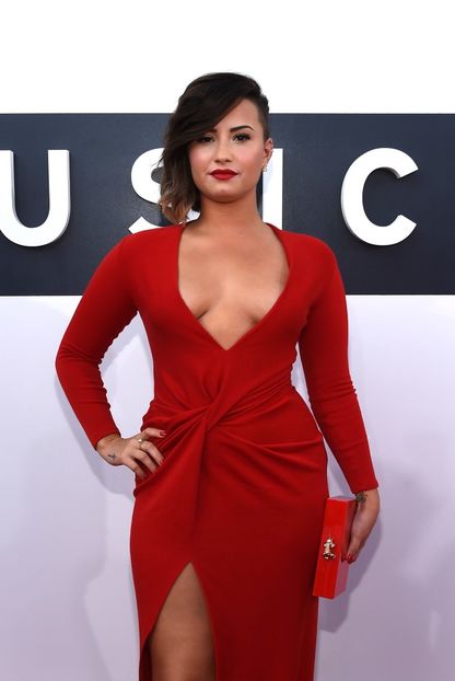 Demi_Lovato_41-16 - Demi Lovato la VIDEO MUSIC AWARDS