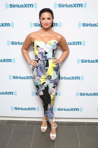  - Demi Lovato la VISITING SIRIUSXM S HITS 1 IN NEW YORK CITY