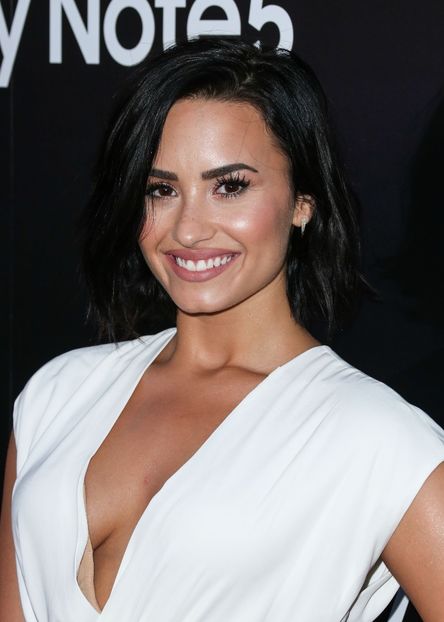  - Demi Lovato la SAMSUNG LAUNCH PARTY IN WEST HOLLYWOOD CALIFORNIA