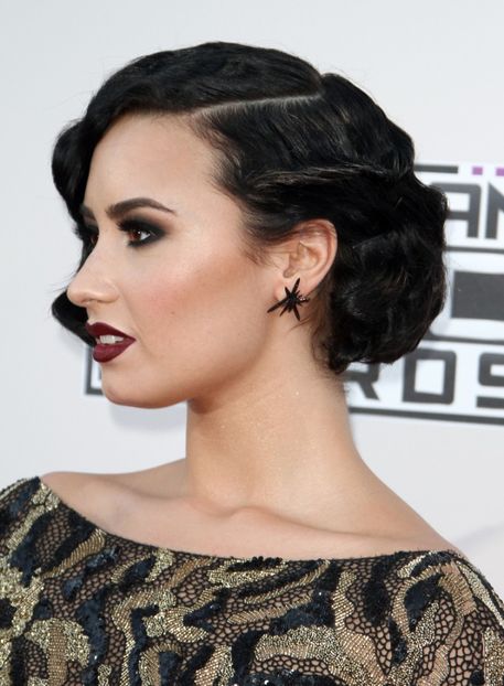 FFN_RIJ_AMA2015_SET1_112215_51915613 - Demi Lovato la AMERICAN MUSIC AWARDS AT MICROSOFT THEATER IN LOS ANGELES CA