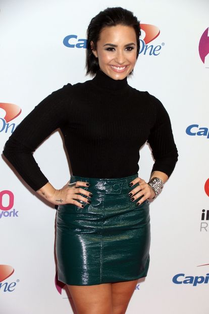 SPL1191532_060 - Demi Lovato la Z100 JINGLE BALL AT MADISON SQUARE GARDEN IN NEW YORK