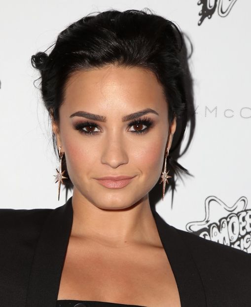  - Demi Lovato la STELLA MCCARTNEY AUTUMN 2016 PRESENTATION IN LOS ANGELES