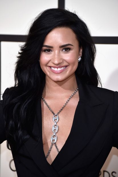 GettyImages-510456382_master - Demi Lovato la THE 58TH GRAMMY AWARDS AT STAPLES CENTER IN LOS ANGELES CA