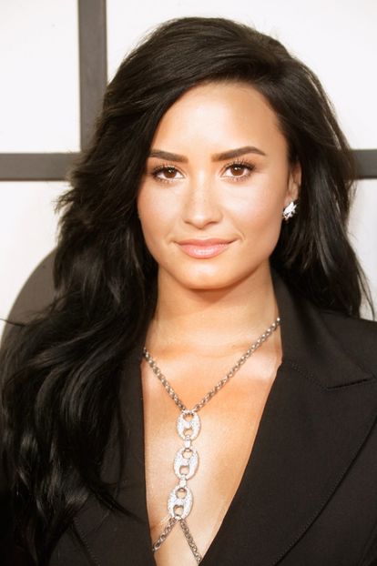 GettyImages-510527518_master - Demi Lovato la THE 58TH GRAMMY AWARDS AT STAPLES CENTER IN LOS ANGELES CA