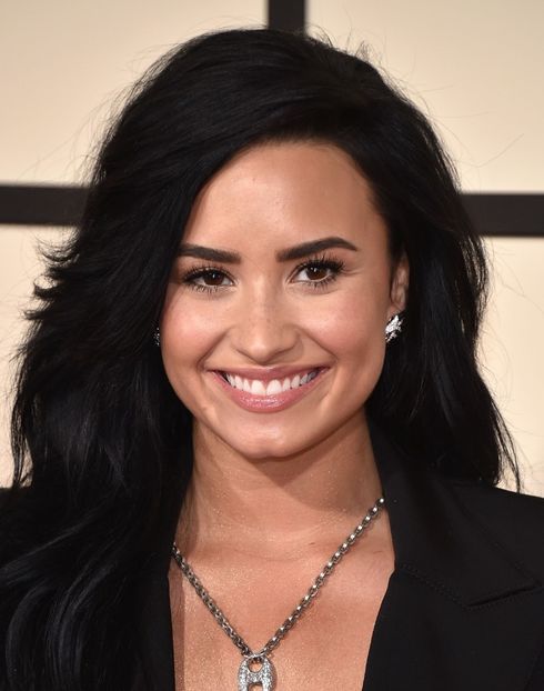 GettyImages-510529184_master - Demi Lovato la THE 58TH GRAMMY AWARDS AT STAPLES CENTER IN LOS ANGELES CA