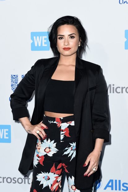 GettyImages-519641220_master - Demi Lovato la WEDAY CALIFORNIA AT THE FORUM IN INGLEWOOD CA