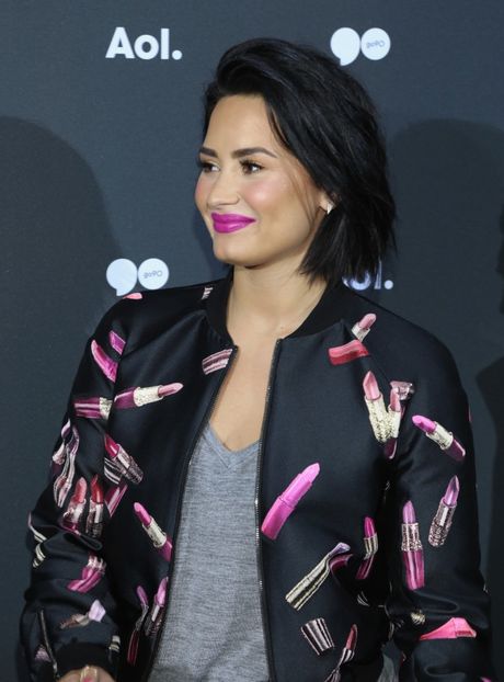  - Demi Lovato la AOL NEWFRONT AT SEAPORT DISTRICT IN NEW YORK