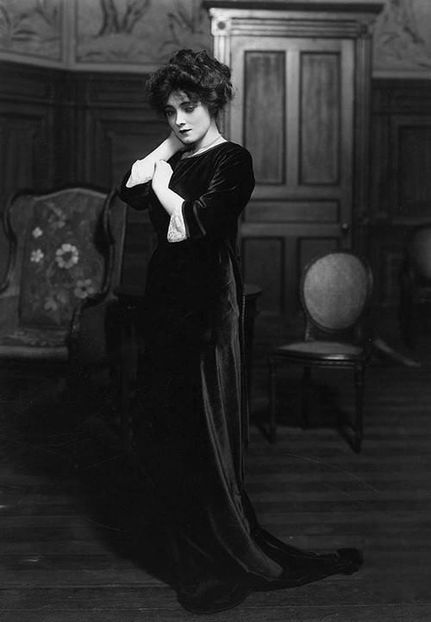  - Vintage beauty
