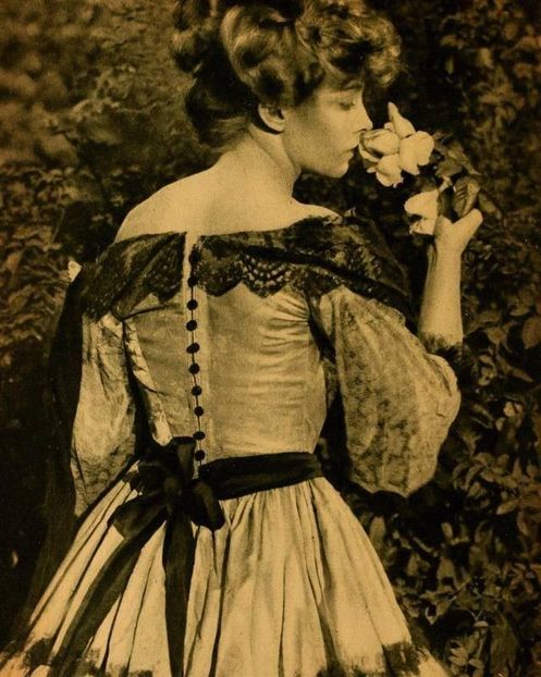  - Vintage beauty