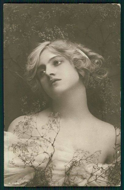  - Vintage beauty
