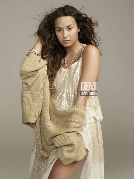  - DEMI LOVATO PHOTOSHOOTS 1