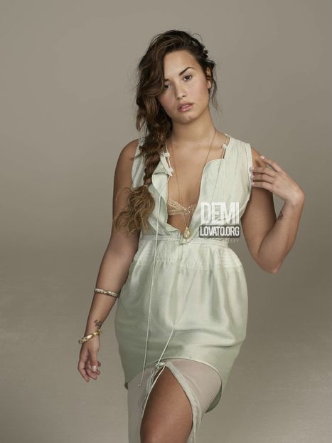  - DEMI LOVATO PHOTOSHOOTS 1