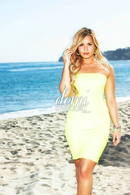  - DEMI LOVATO PHOTOSHOOTS 2