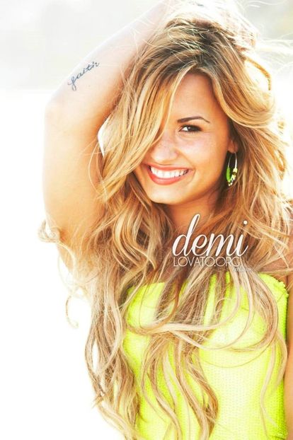  - DEMI LOVATO PHOTOSHOOTS 2