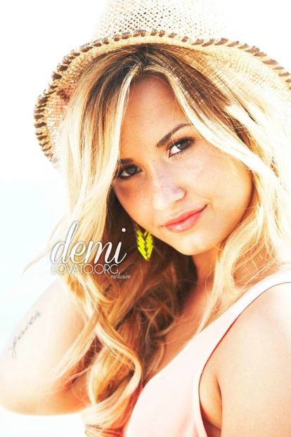  - DEMI LOVATO PHOTOSHOOTS 2