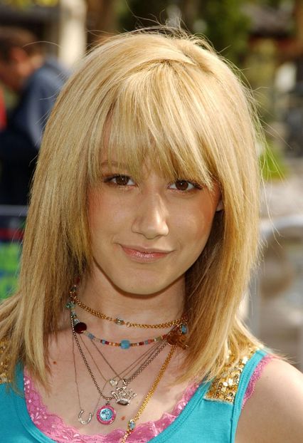  - Ashley Tisdale la Son of the Mask Los Angeles Premiere at The Grove in Los Angeles California