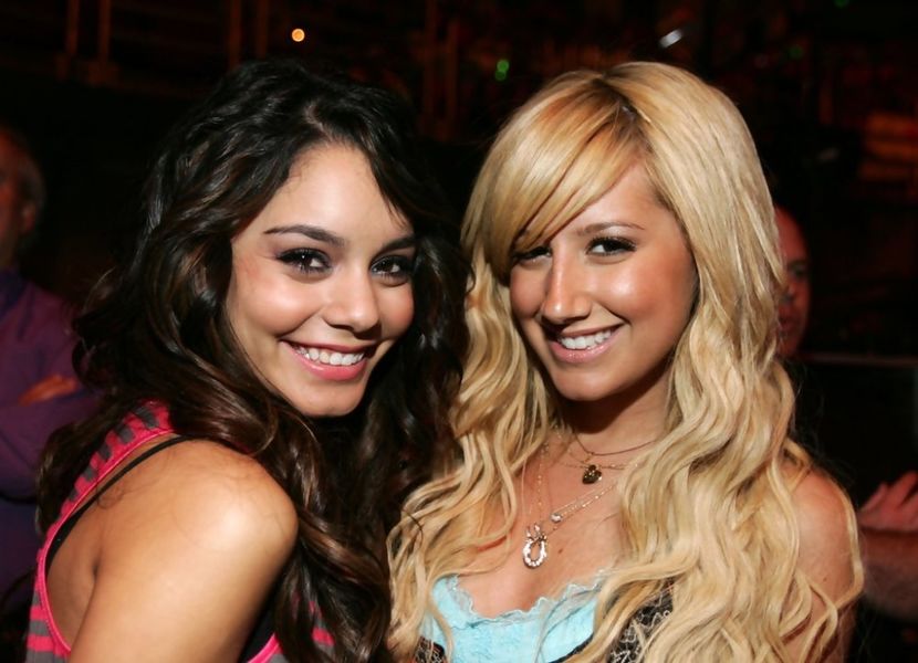  - VANESSA HUDGENS SI ASHLEY TISDALE