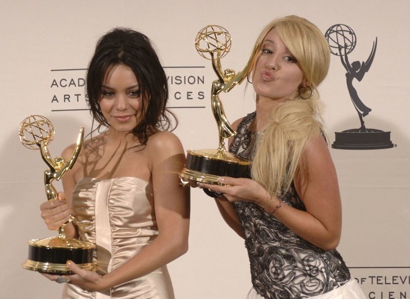  - VANESSA HUDGENS SI ASHLEY TISDALE