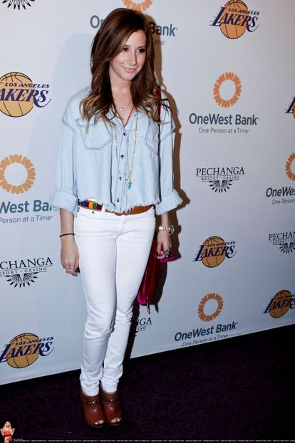  - ASHLEY TISDALE LA LAKERS CASINO NIGHT