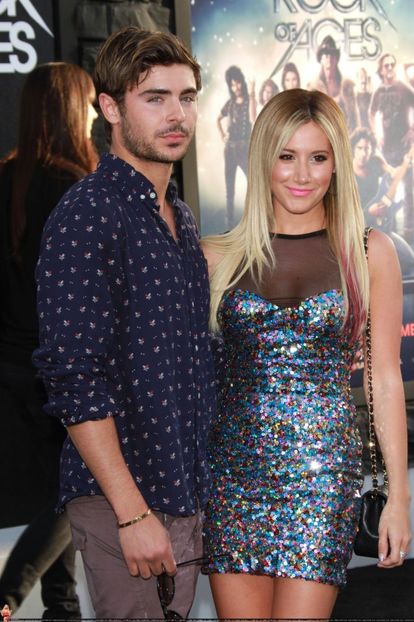  - ASHLEY TISDALE SI ZAC EFRON