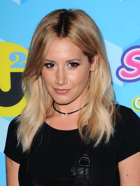  - Ashley Tisdale la Just Jared s Summer Bash Pool Party in Hollywood