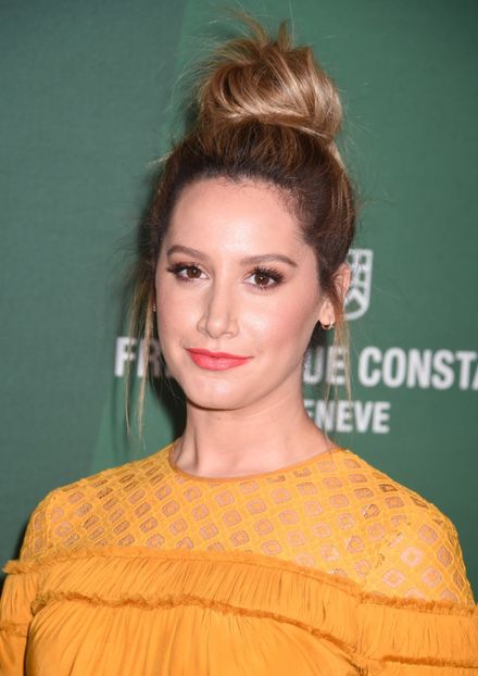  - Ashley Tisdale la Variety s Power of Women Luncheon in Los Angeles
