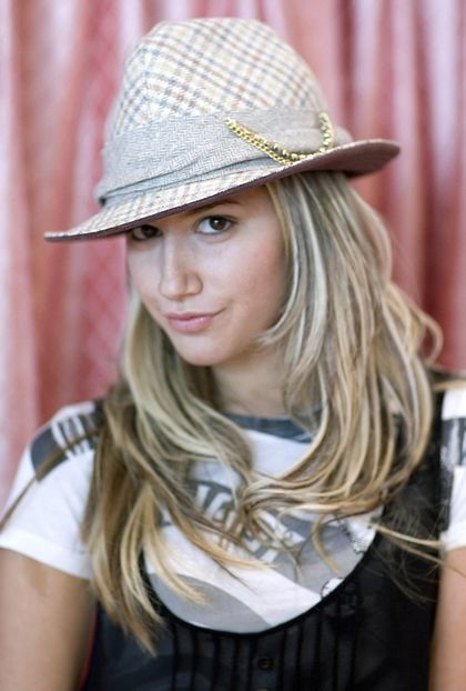  - ASHLEY TISDALE PHOTOSHOOTS 1
