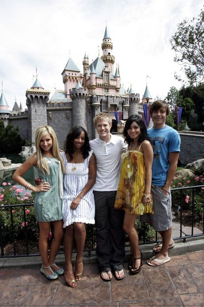  - A VEDETE DISNEY