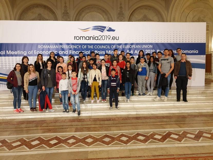 IMG-20190405-WA0012 - 2018 -2019 Scoala Cata alte serbări