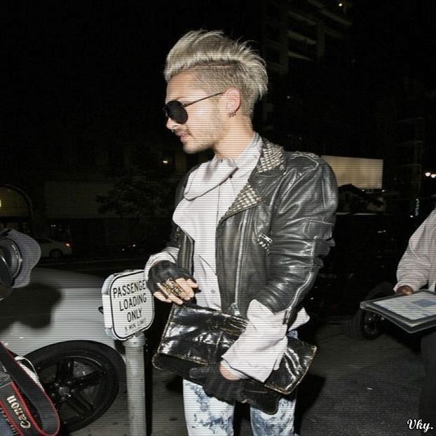 ▬ ❝Mie sa imi fie rusine ca m-am jucat cu nisipul, scoica si marea?❞=))))) - SO3xE03 And I find it kinda funny