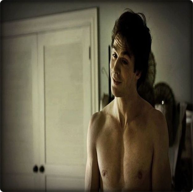 ▬ ❝Asa am venit de pe strada, ca imi e cald. Intreaba-l pe Rolando daca nu ma crezi pe mine.❞ Cu o - Epii 29 _ Put your hands in the air