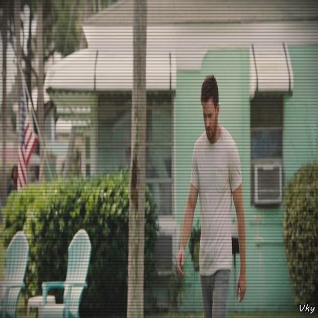 ▬ ❝Continua sa faci misto.❞ O ia inainte si deschide usa.=)))) - SO3xE03 And I find it kinda funny