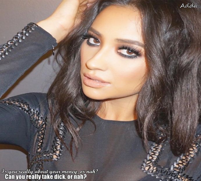 - *face ochii mari când vede ce face și dă să-l lovească, dar îi răspunde la sărut, crezând - SO3xE03 And I find it kinda funny