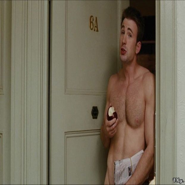 ▬ ❝Am crezut ca nu ti-ai mai revenit.❞ Isi arunca pantalonii scurti.=)))))) - SO3xE03 And I find it kinda funny