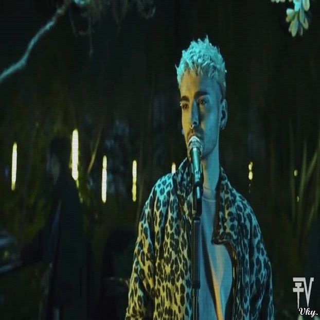 ▬ ❝Am vrut sa inot si apa era perfecta pentru asa ceva.❞ =))))) - SO3xE03 And I find it kinda funny