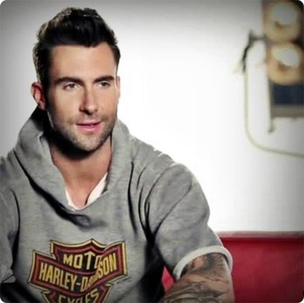 ▬ ❝Am iesit sa i-au o gura se aer si am dat de ei, n-am putut sa refuz o bautura buna.❞=))) - SO3xE04 And I find it kinda sad