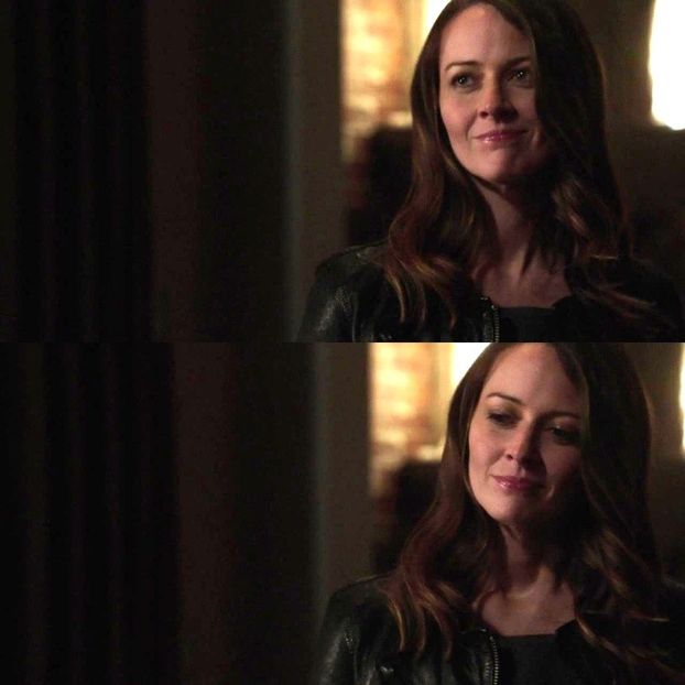 ▬ ❝Puteai sa o pui pe Caity sa faca asta cu frisca, dar nu pe castravete. Deja a agatat pe plaja - SO3xE04 And I find it kinda sad