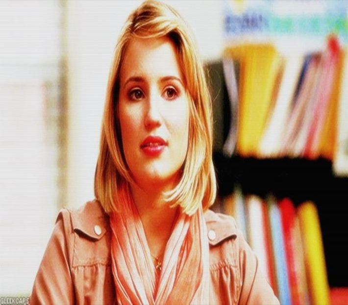 ⤑ᵖᶤᶰᵏĿЄ♏ØИÂÐЄ ┊perfect..atunci imi astept notele de 10=))) - SO3xE04 And I find it kinda sad