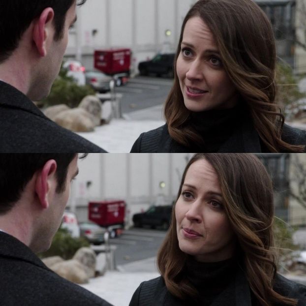 ▬ ❝Am crezut ca ma duci in camera mea, dar bine. Si am nevoie de o baie sunt - SO3xE04 And I find it kinda sad