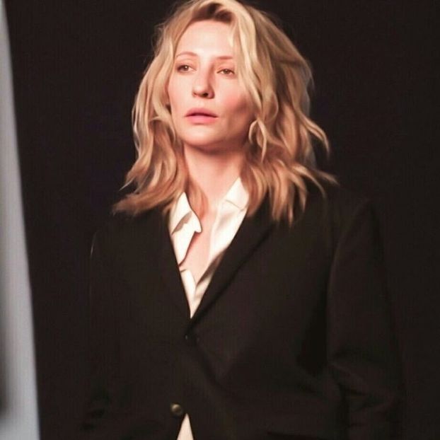 ▬ ❝Eu am doar patru pe telefon.❞ Se uita lung la ea si adauga. ❝Inteleg ca iti e rau, dar atatea am - SO3xE04 And I find it kinda sad