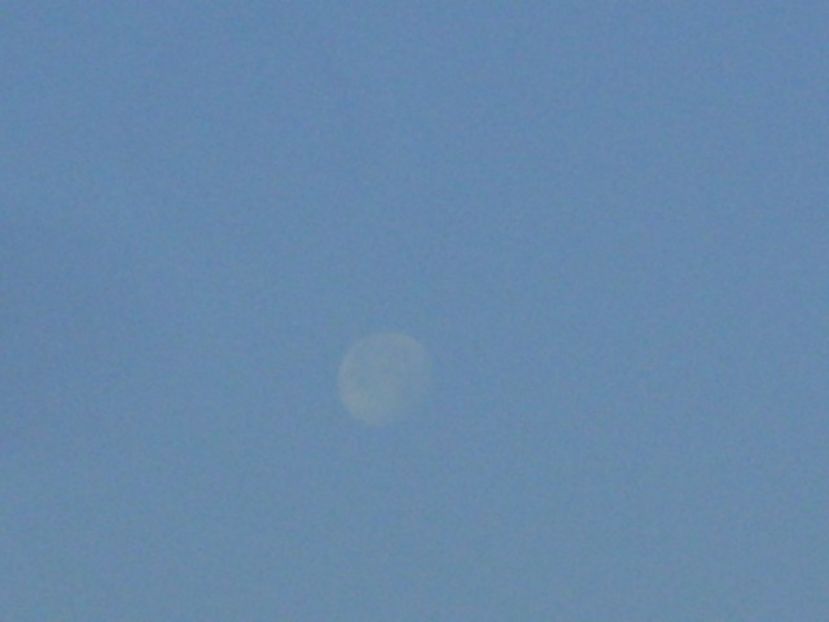 Luna in scadere in Capricorn - Luna - Soarele si norii - 2