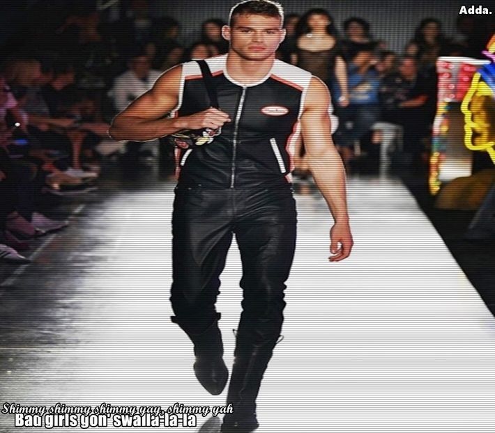 - Bineînțeles. Să dansați pe mormântul meu. =)))))))))) - SO3xE04 And I find it kinda sad