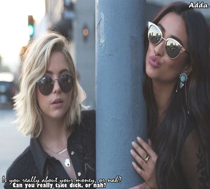 - *se oprește și se uită în spate, vede că e el, apoi îl prinde de picioare pe sub - SO3xE04 And I find it kinda sad