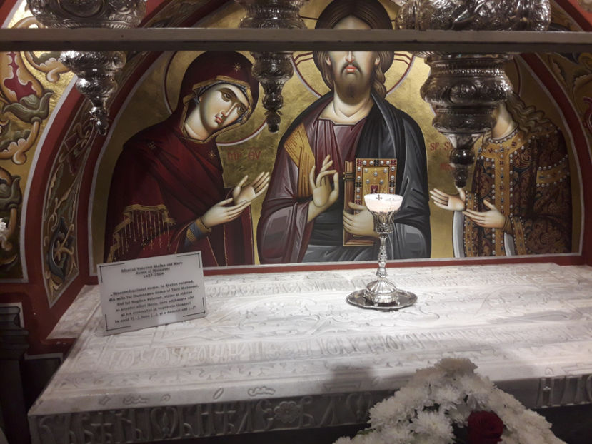 Mormântul lul Ștefan cel Mare. - Vacanța 2019 1