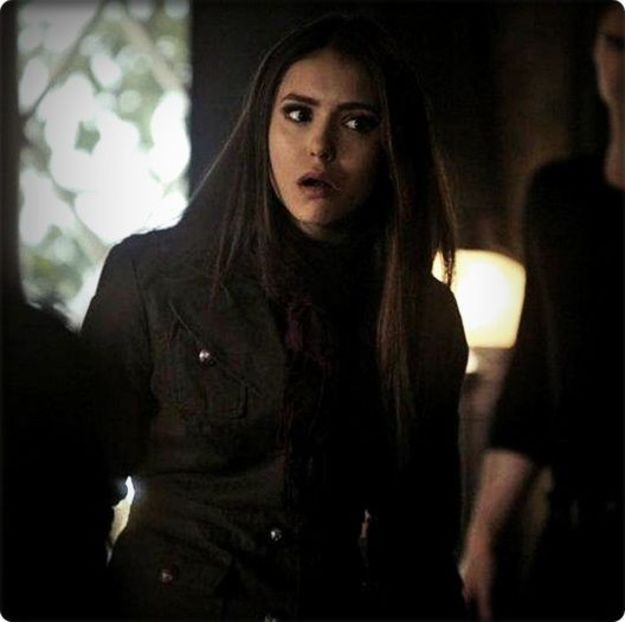 ▬ ❝Baaaaa, sar padu;;;chi din tine de zici ca e revolutie. ❞ Se uita ciudat la el.=))))))))) - here - episode 53 - done