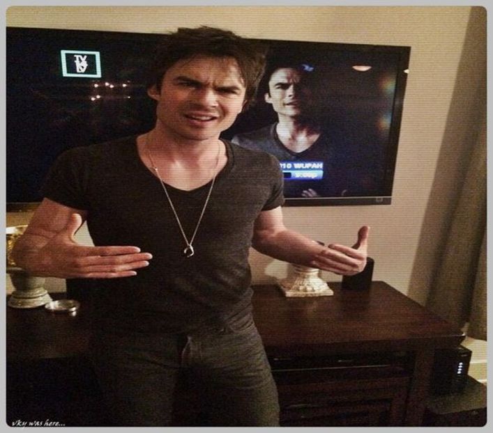 ▬ ❝Fratimileu, ma-ta te iubeste. Tine-o bine.❞ O impinge pe ma-sa in brate la el.=))))))) - here - episode 53 - done