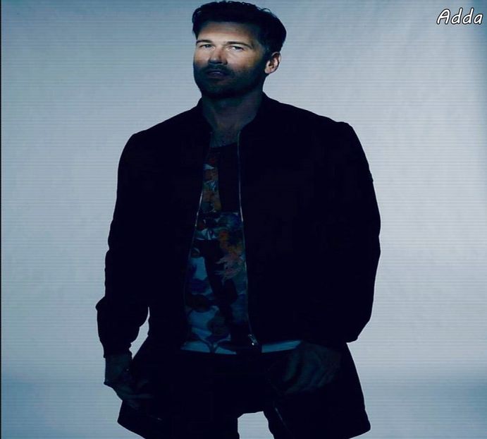 》Te las în lumea ta, vorbim când te trezești...*Se plimbă pe plajă și se uită după femeeeeeeei* - SO3xE05 Treat me like a stranger